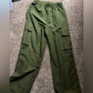NWOT SHEIN Women’s Olive Cargo Pants